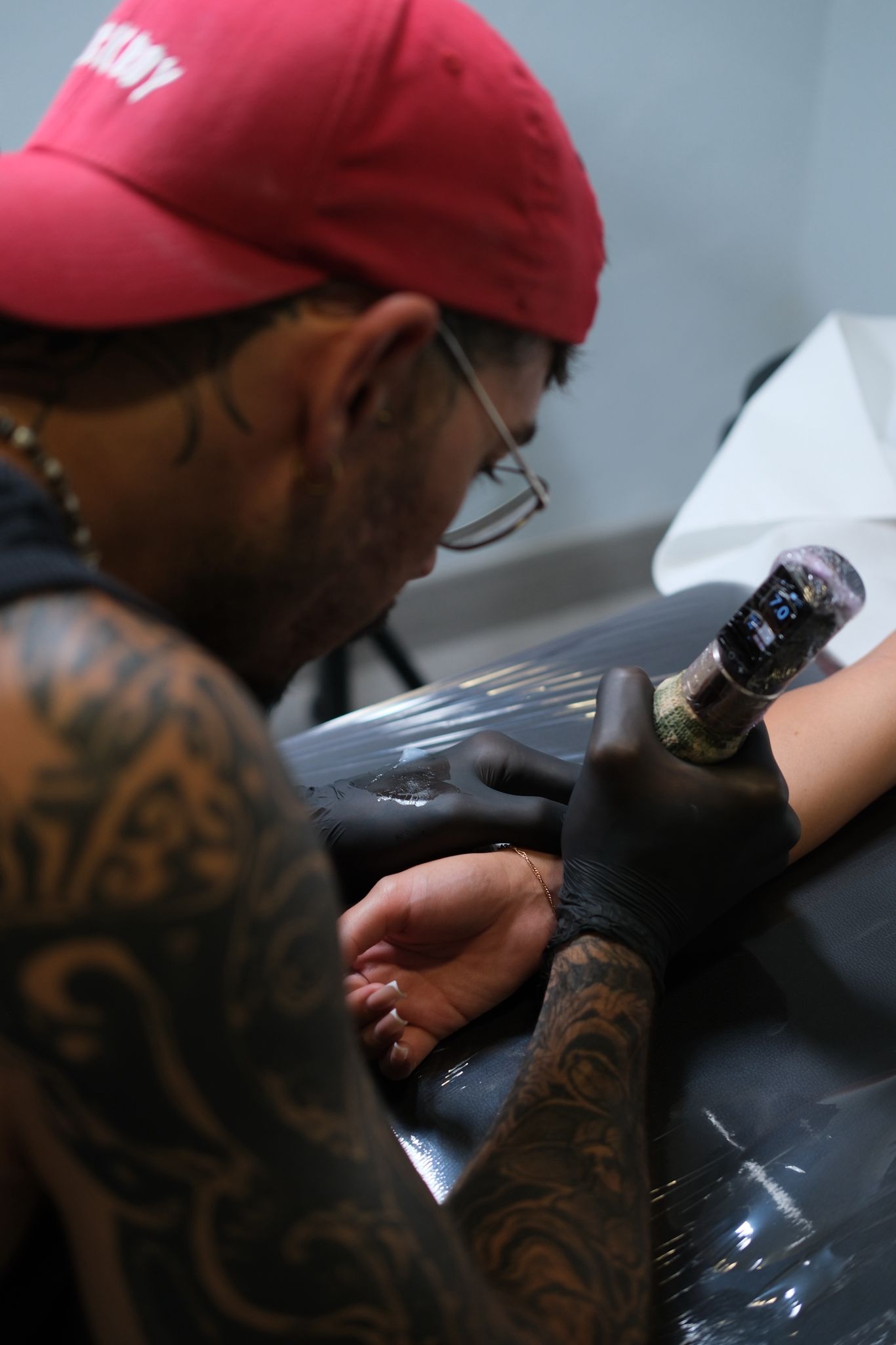 Preparando una sesión de tatuaje en SET Tattoo